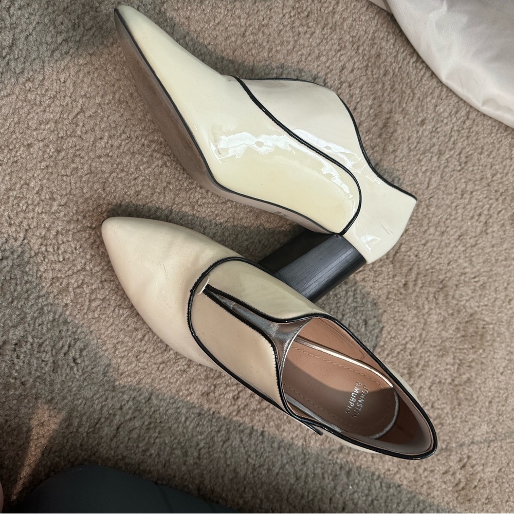 Johnston & Murphy Cream and Black Heels with Pointed Toe